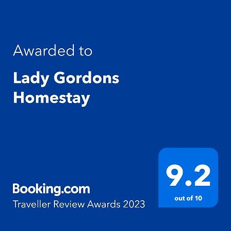 Lady Gordons Homestay 캔디 외부 사진
