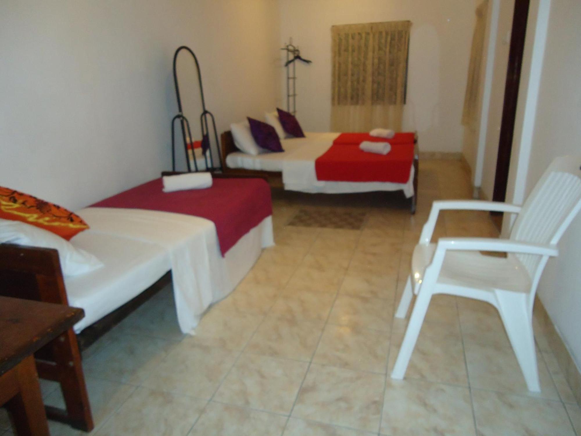 Lady Gordons Homestay 캔디 외부 사진
