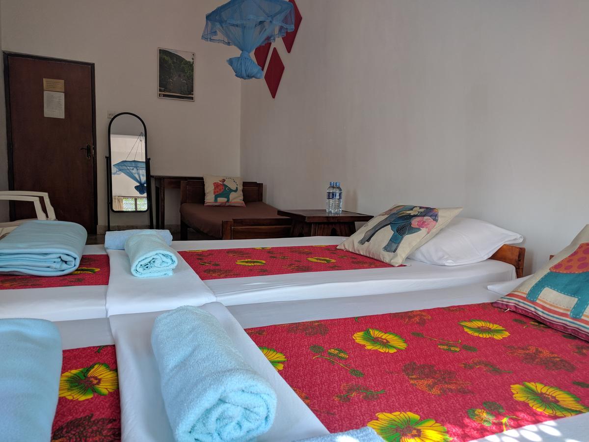 Lady Gordons Homestay 캔디 외부 사진