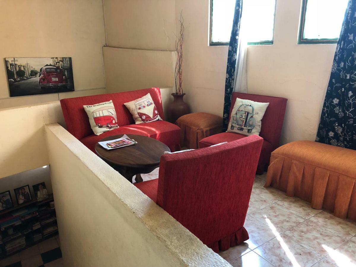 Lady Gordons Homestay 캔디 외부 사진